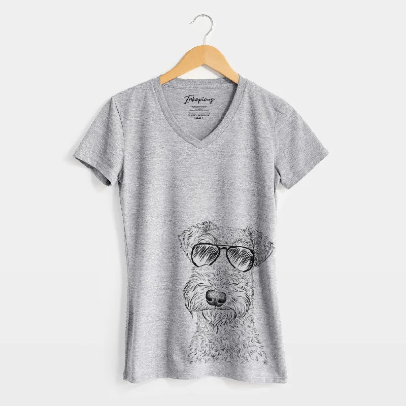 Aviator Roc Haven Maggie May the Airedale Terrier - Women's V-neck Shirt-- V-Neck T-Shirt Long Sleeve Cotton Aviator Roc Haven Maggie May the Airedale Terrier - Women's V-neck Shirt-- V-Neck T-Shirt Long Sleeve Cotton