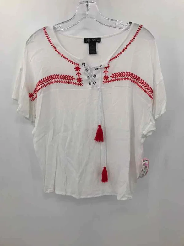 Pre-Owned Design 365 White Size Medium Blouse Chic Off-Shoulder Blouse