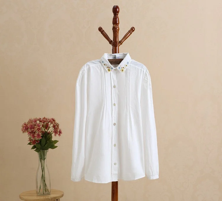 white with flower