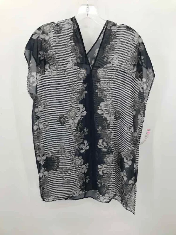 Pre-Owned Cabi Navy Size Small Printed Blouse Feminine Satin Blouse