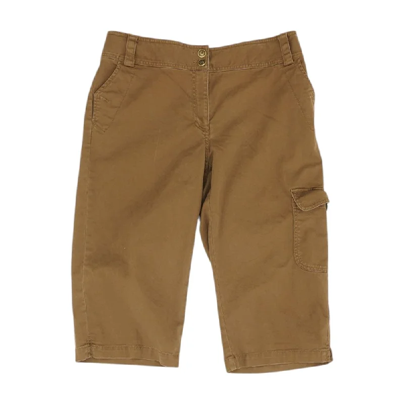 Brown Solid Capri Pants Fashionable Button-Up Pants
