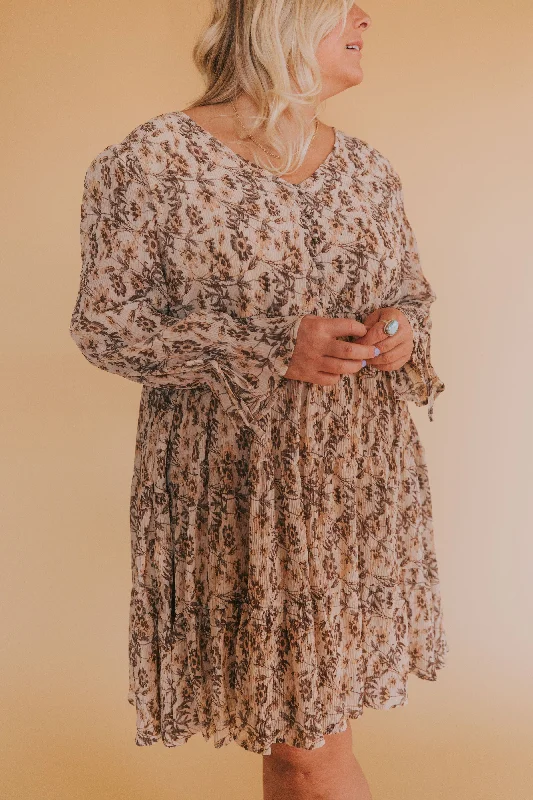 PLUS SIZE - Big News Dress Casual Short Summer