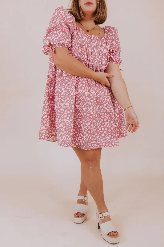 PLUS SIZE - Being There Dress sweetheart Neckline Romantic