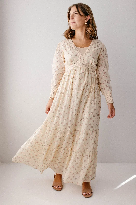 'Shandi' Floral Printed Organic Cotton Maxi Dress in Off White