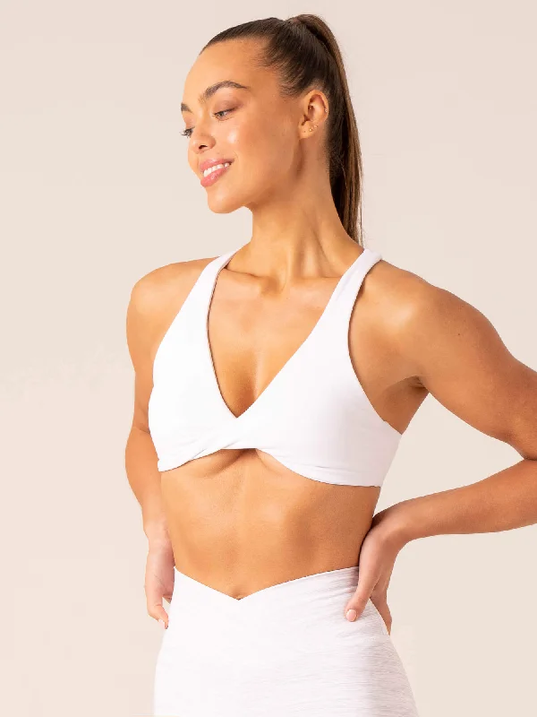 Momentum Twist Sports Bra - White