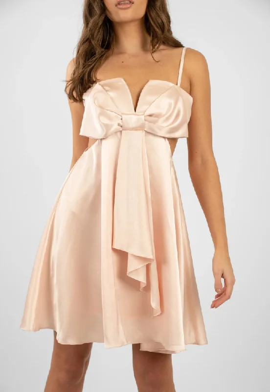 Axelle Mini Bow Petal Dress Cozy T-Shirt Mini Dress